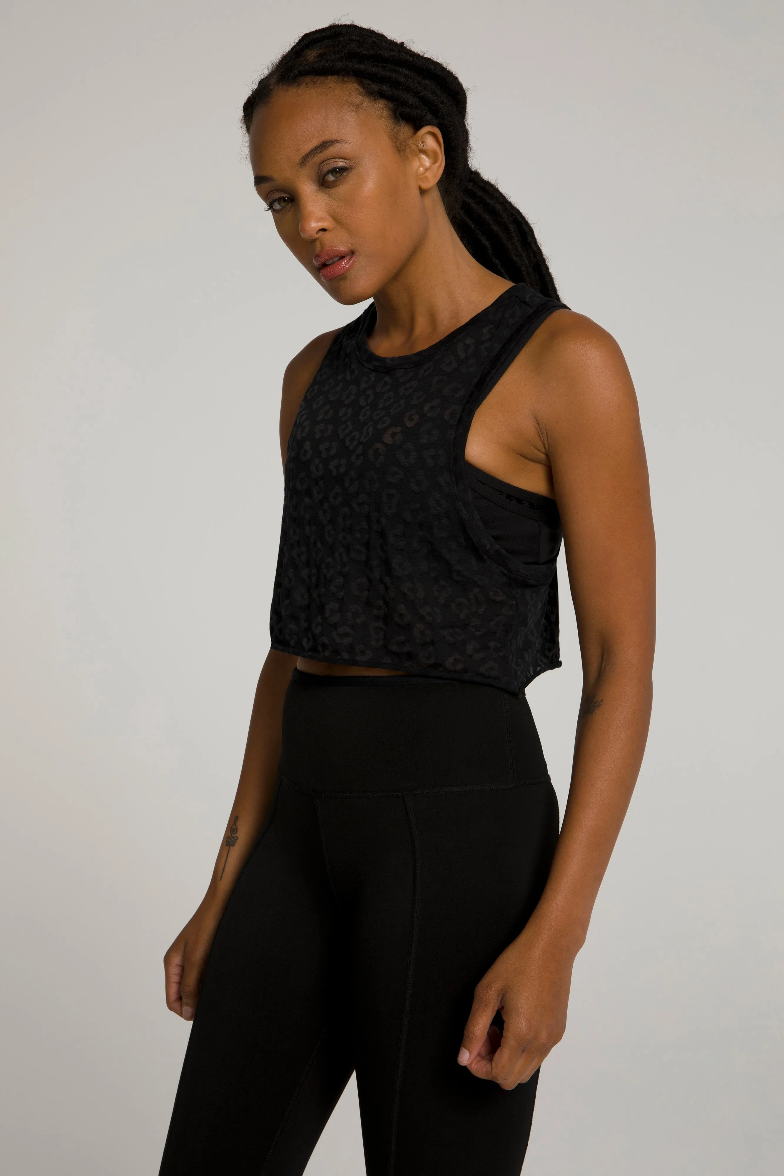 BURNOUT CROP TANK | BLACK001