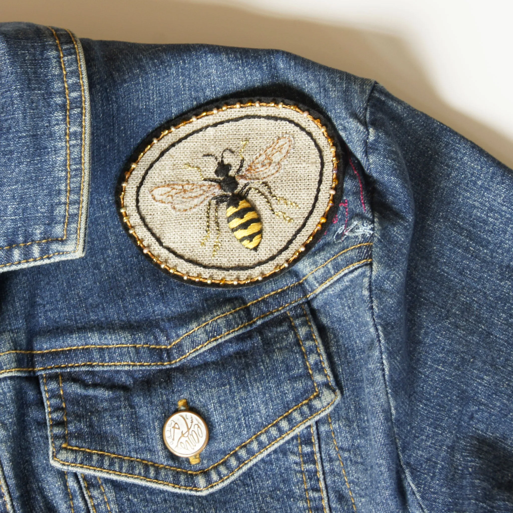 Common Wasp Hand Embroidered Sew-on Patch