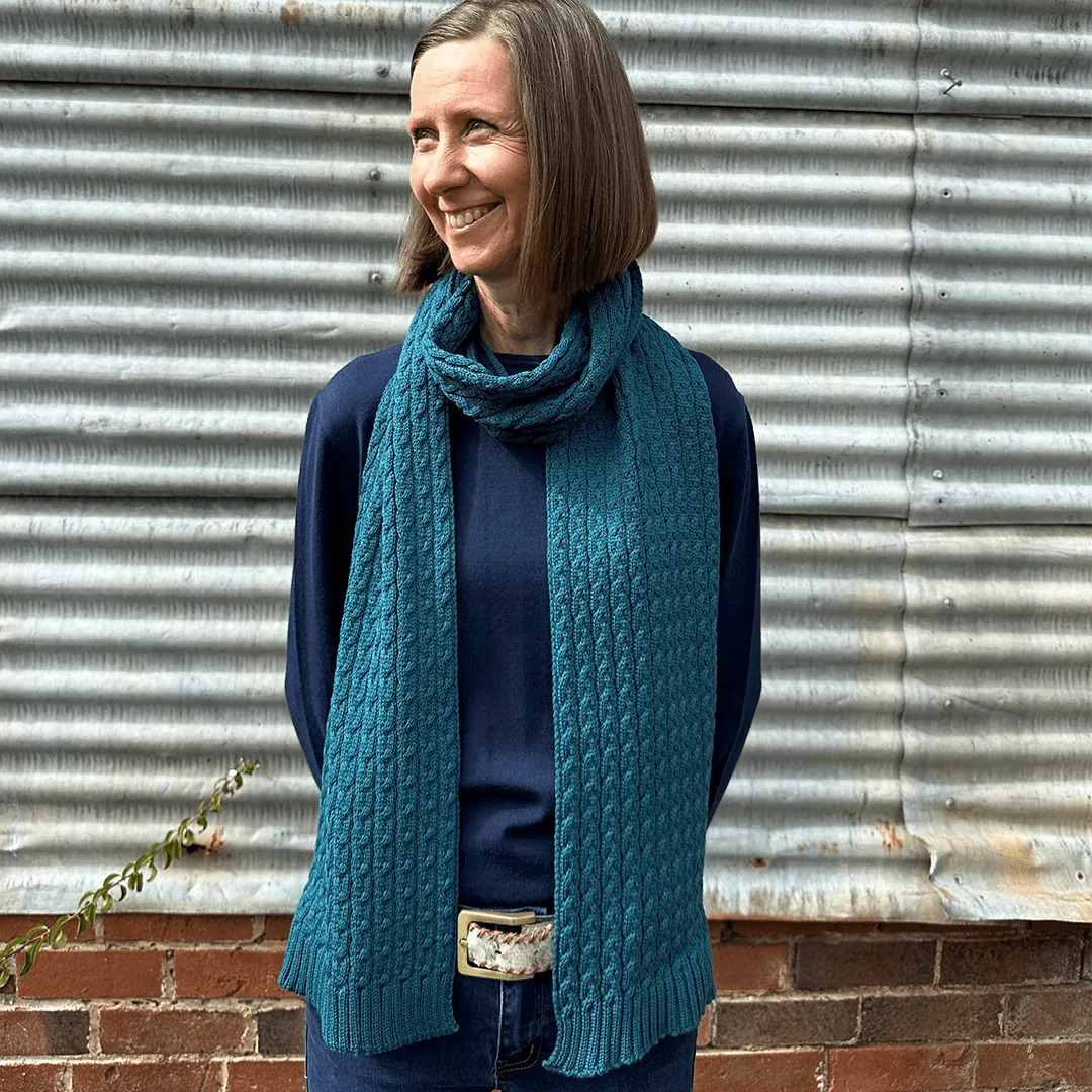 Danthonia Pure Millpost Merino Cable Knit Scarf