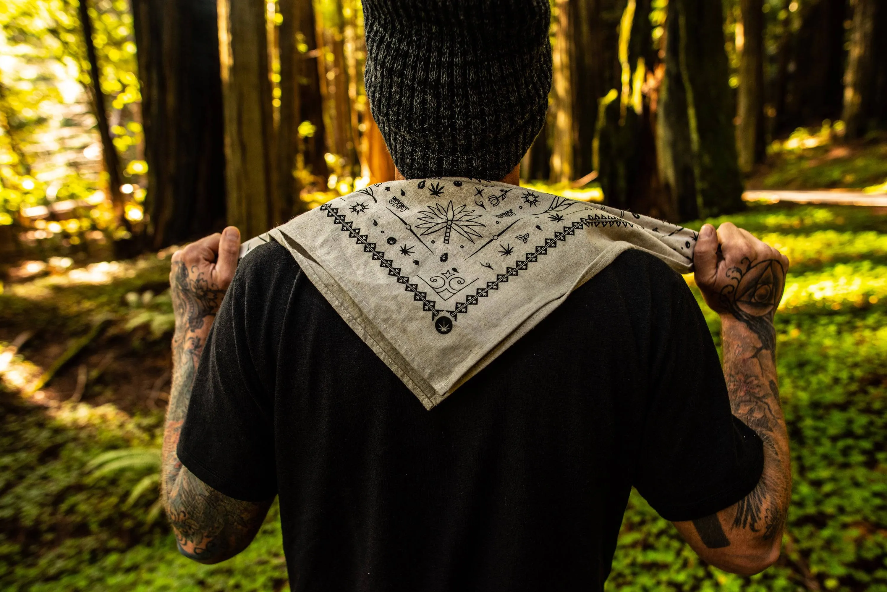 HEMP BANDANA "SPIRIT LEAF"