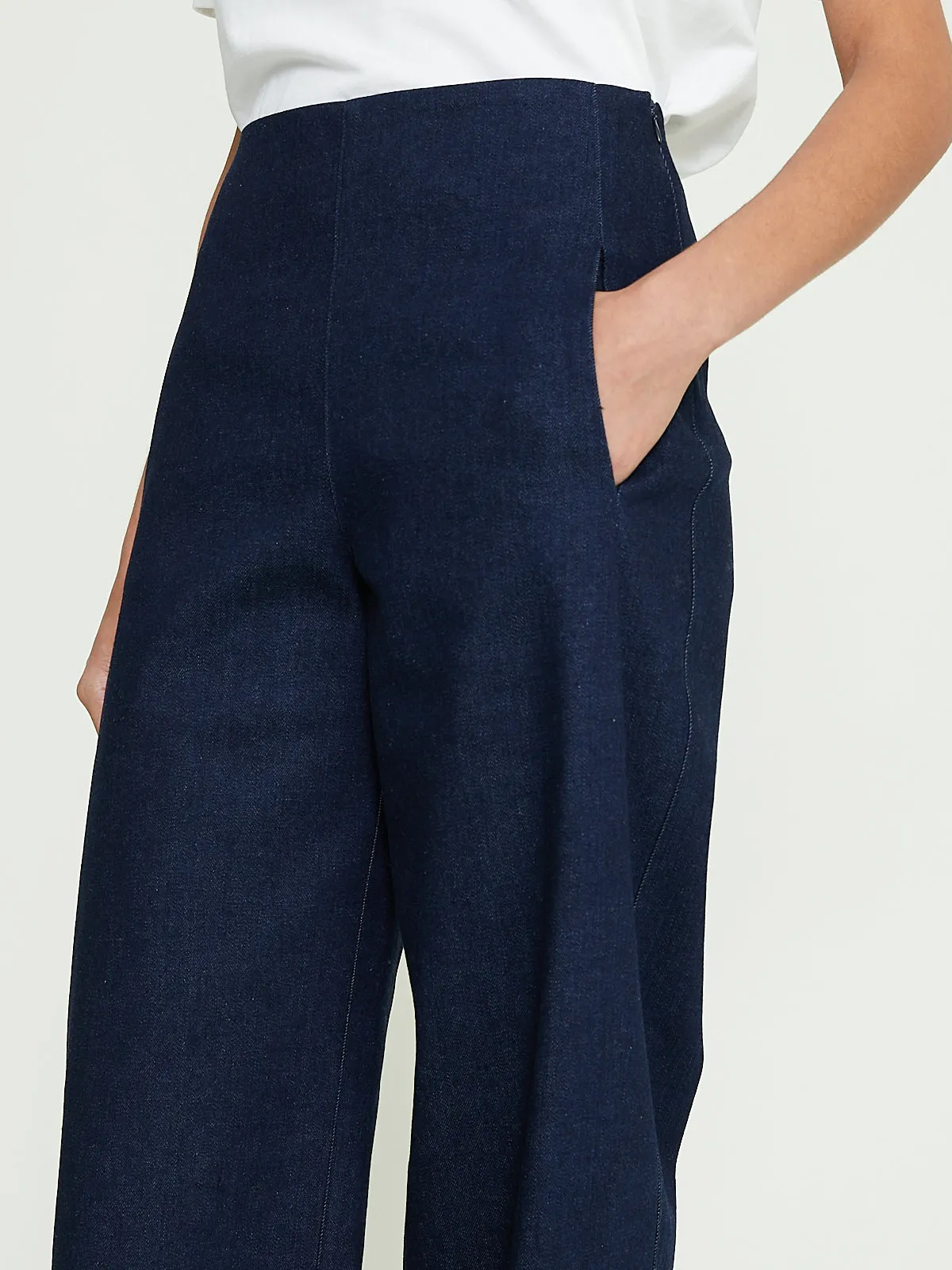 Jagger Curved Pants in Indigo