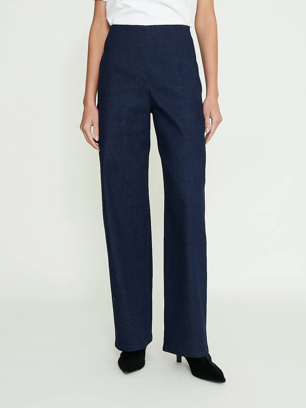 Jagger Curved Pants in Indigo