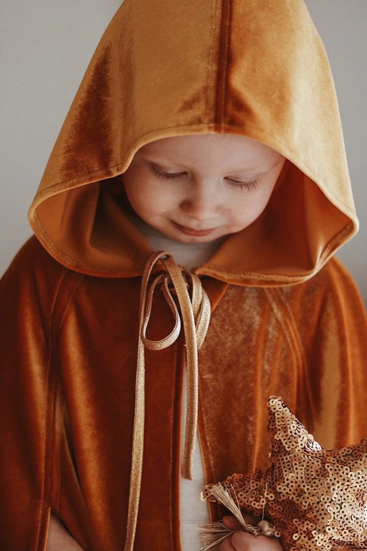 little Gold Riding Hood Magic Cape