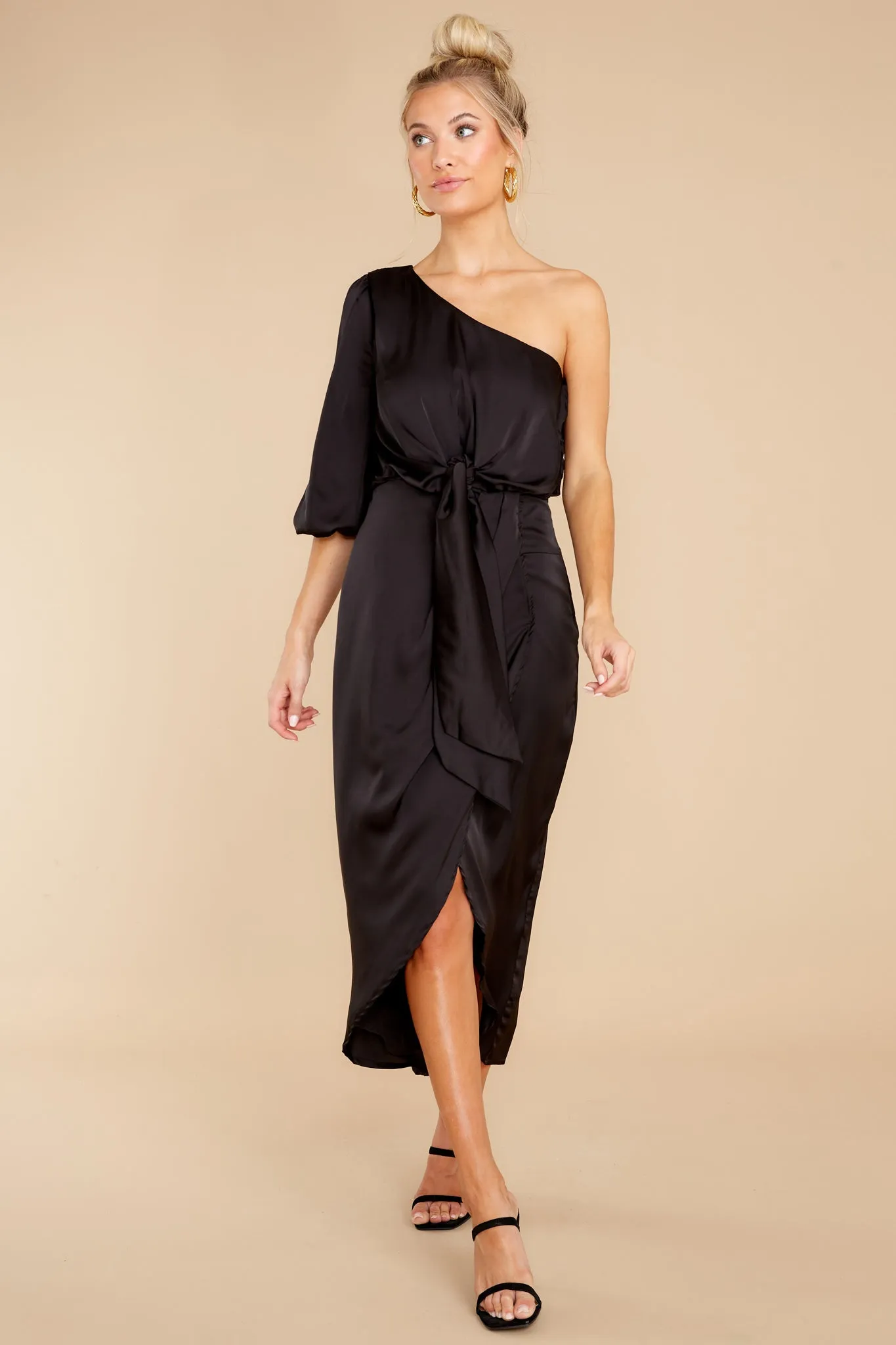 Type Of Elegance Black Midi Dress