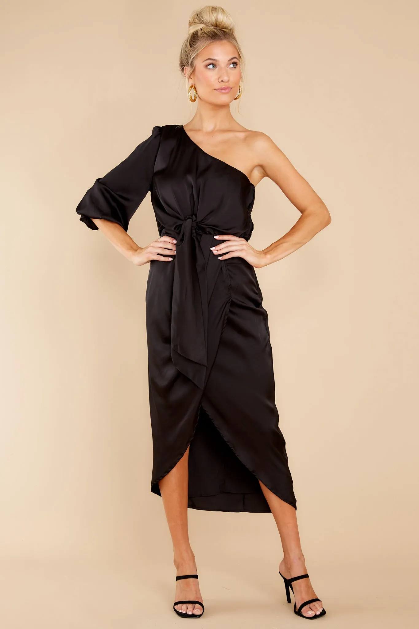 Type Of Elegance Black Midi Dress