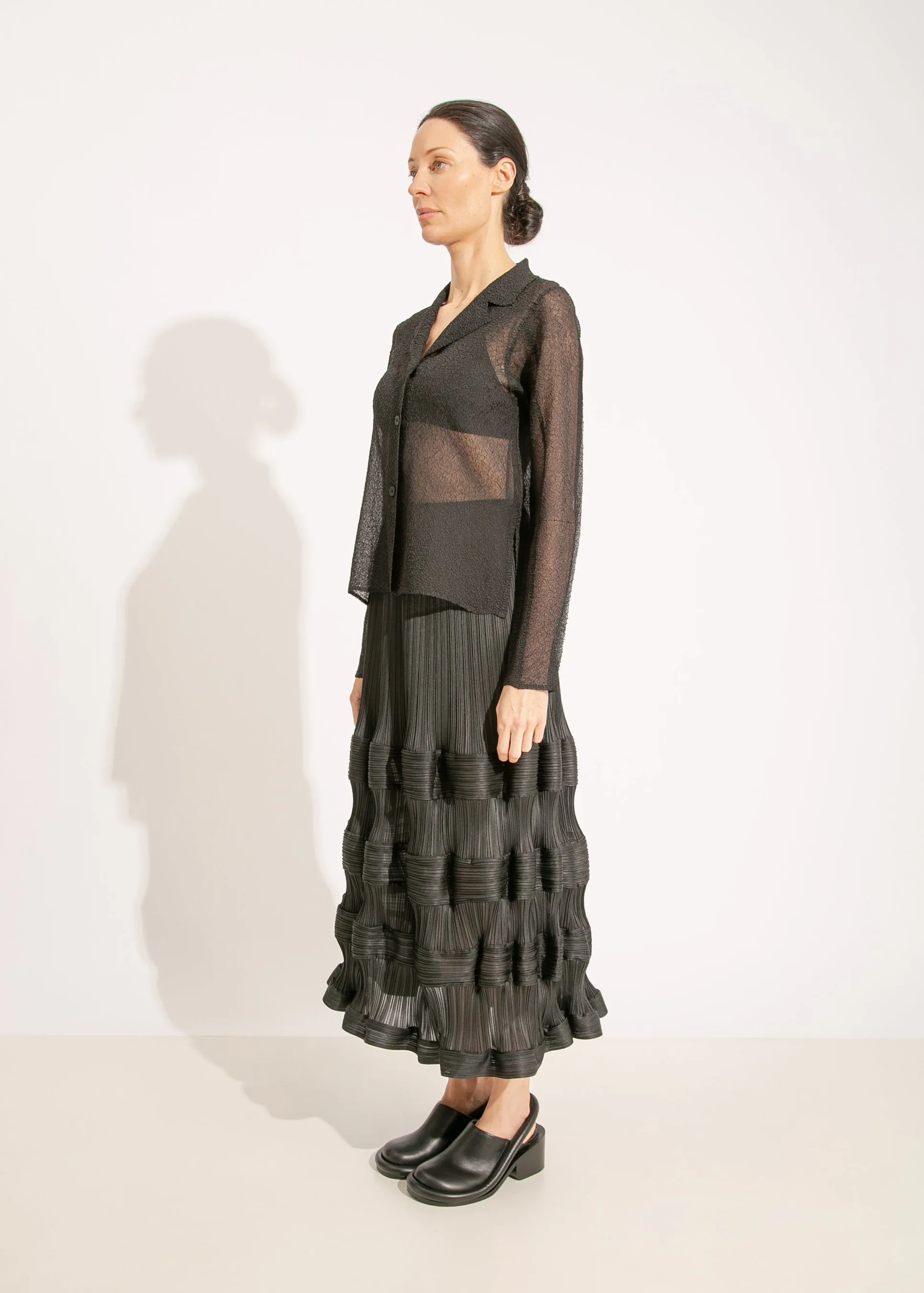 W24 | AMORY PLEAT SKIRT / BLACK