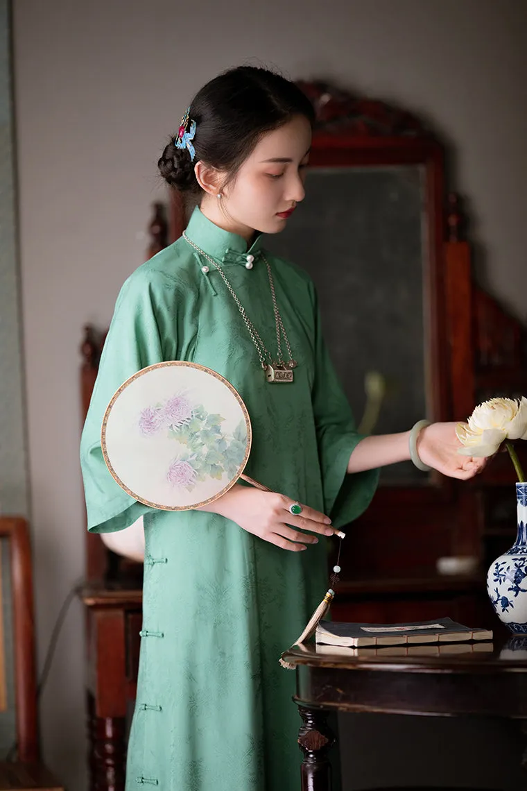 Wulong Cha 乌龙茶 Oolong Tea 1920s Phoenix Jacquard Bell Sleeve Qipao